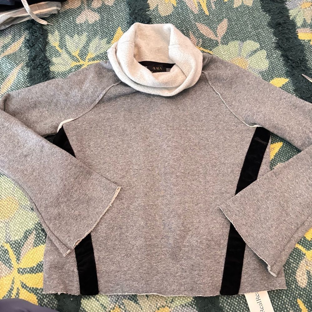 Alala Bell Sleeve Raw Edge velvet stripe Sweatshirt Activewear Top Grey XS
